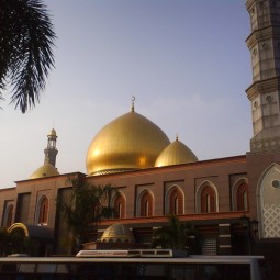 Masjid Dian Al Mahri depok